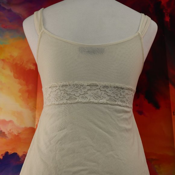 Express Ivory/Off White Top, Size Small - Picture 3 of 4